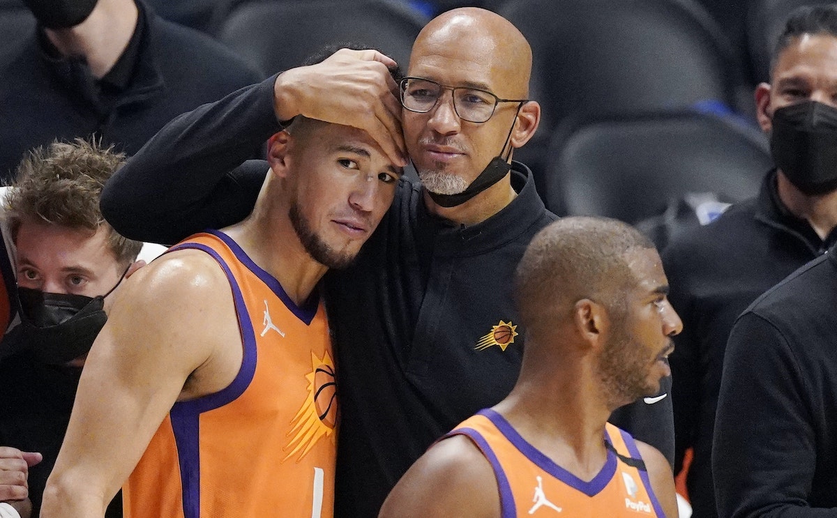 Thất bại trong game 3 Final, HLV Phoenix Suns ngầm chỉ trích trọng tài