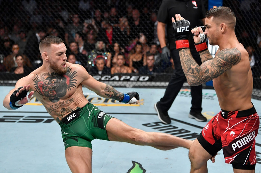 Conor McGregor xuất hiện sau phẫu thuật, phủ nhận chiến thắng của Dustin Poirier