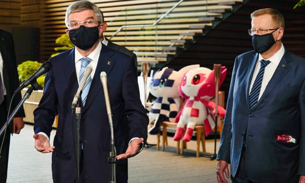 Olympic Tokyo: VĐV "tự lấy huy chương", có người nhà cổ vũ trực tuyến