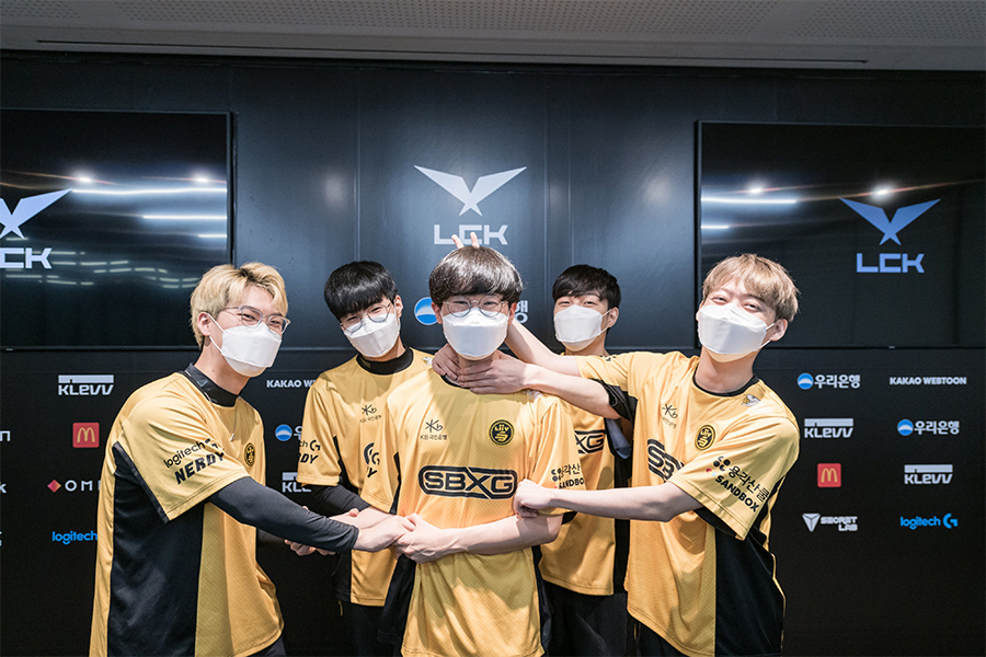 Kết quả LCK Mùa Hè 2021 hôm nay 16/7: LSB vươn lên Top 5