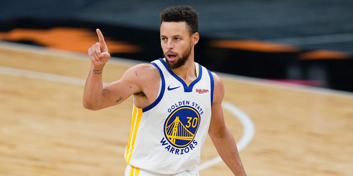 Stephen Curry lọt top đề cử MVP dù mùa giải mới chưa bắt đầu