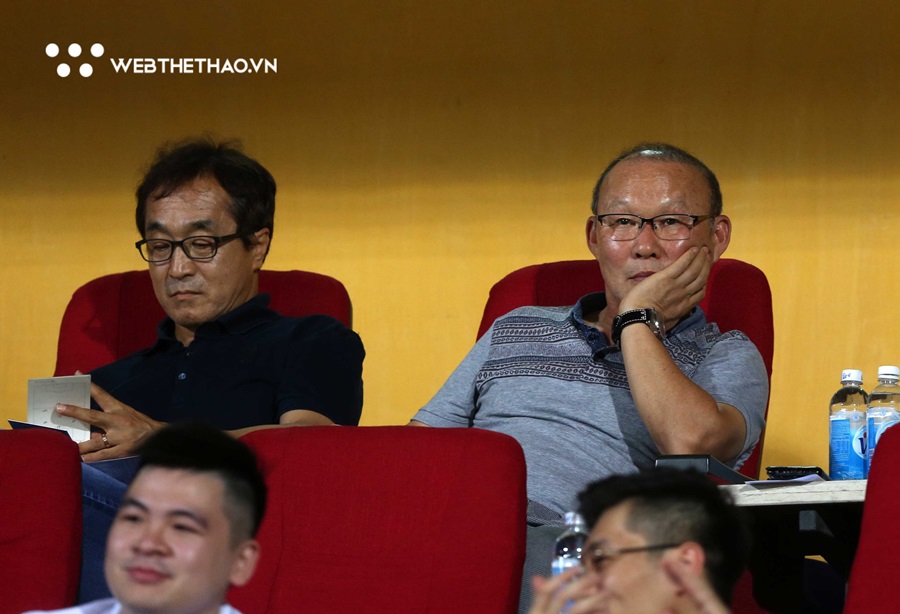 Khi V.League mới là bệ phóng giúp ông Park thăng hoa cùng tuyển Việt Nam