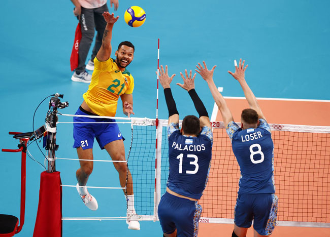 Kết quả bóng chuyền Olympic ngày 26/6: Đương kim HCV Brazil "chết hụt"