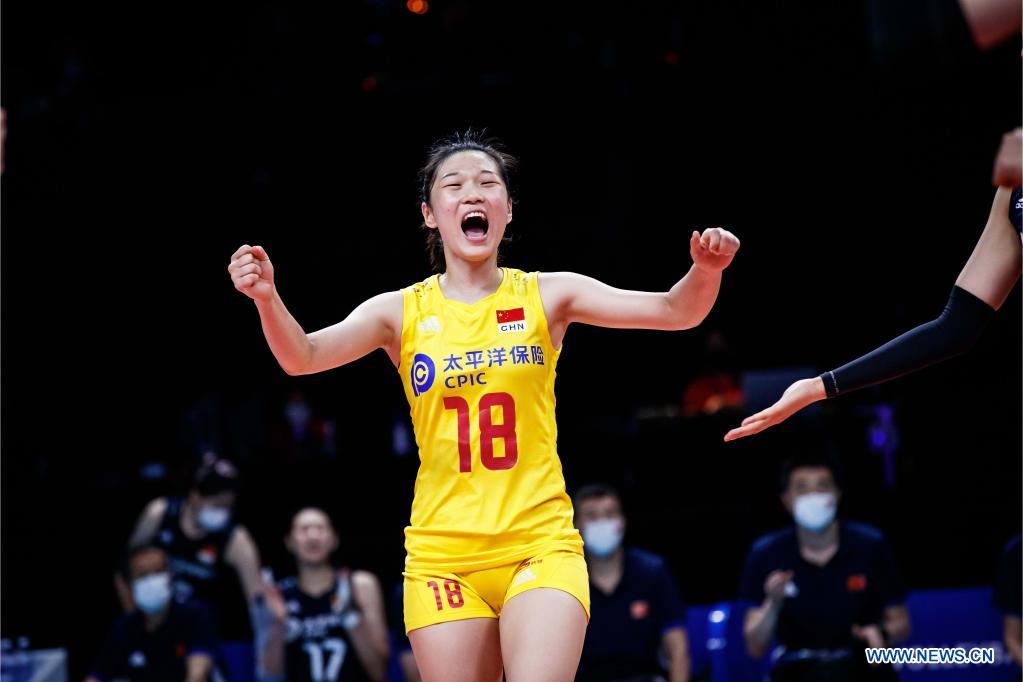 Bóng chuyền Trung Quốc thảm bại, đồng đội của Zhu Ting hứng mưa chỉ trích