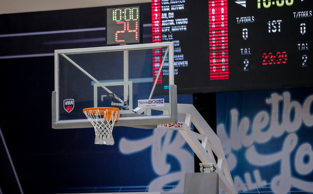 VBA 2021 nâng tiêu chuẩn trụ rổ, "Dunker" thoải mái tung hoành