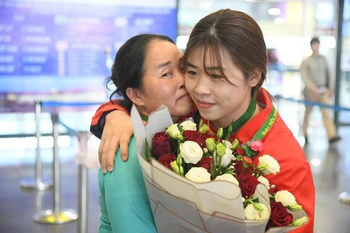Hoàng Thị Duyên - Đằng sau thảm đấu Olympic là những đêm trằn trọc của mẹ