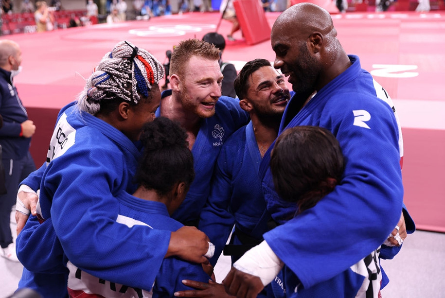 2 HCV thất trận, Nhật thua Pháp tại chung kết lịch sử Judo đồng đội Olympic