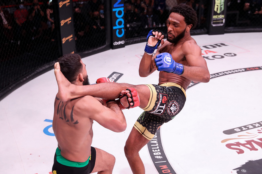 Hạ gục Patricio "Pitbull", AJ McKee giành 2 đai vô địch cùng phần thưởng 1 triệu đô