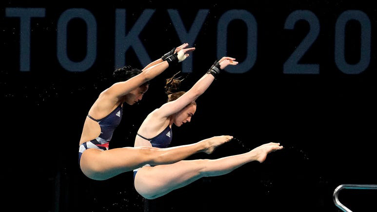 Thú vị bộ môn nhảy cầu Olympic: Vì sao hồ bơi lại được phun nước?