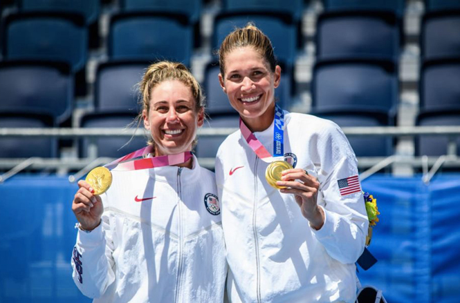 Đội tuyển bóng chuyền bãi biển nữ Mỹ giành HCV Olympic Tokyo 2021
