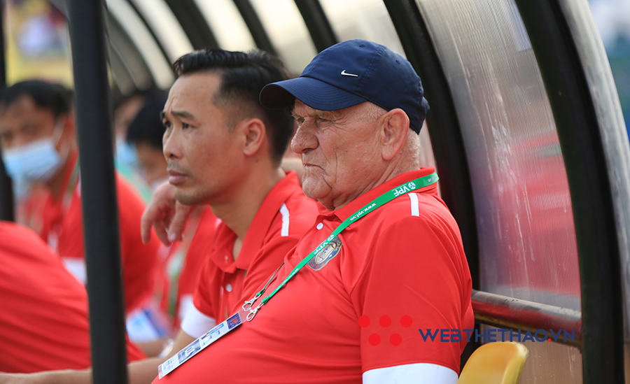 "Bố già" Petrovic đồng ý gia hạn hợp đồng với CLB Thanh Hóa