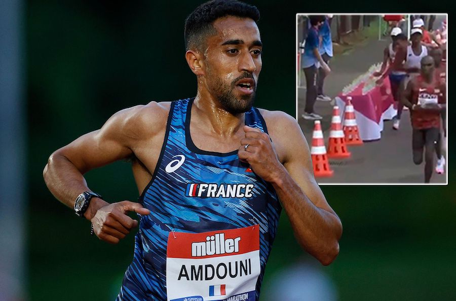 Đối thủ của Kipchoge g&acirc;y phẫn nộ khi ph&aacute; quầy nước tiếp sức