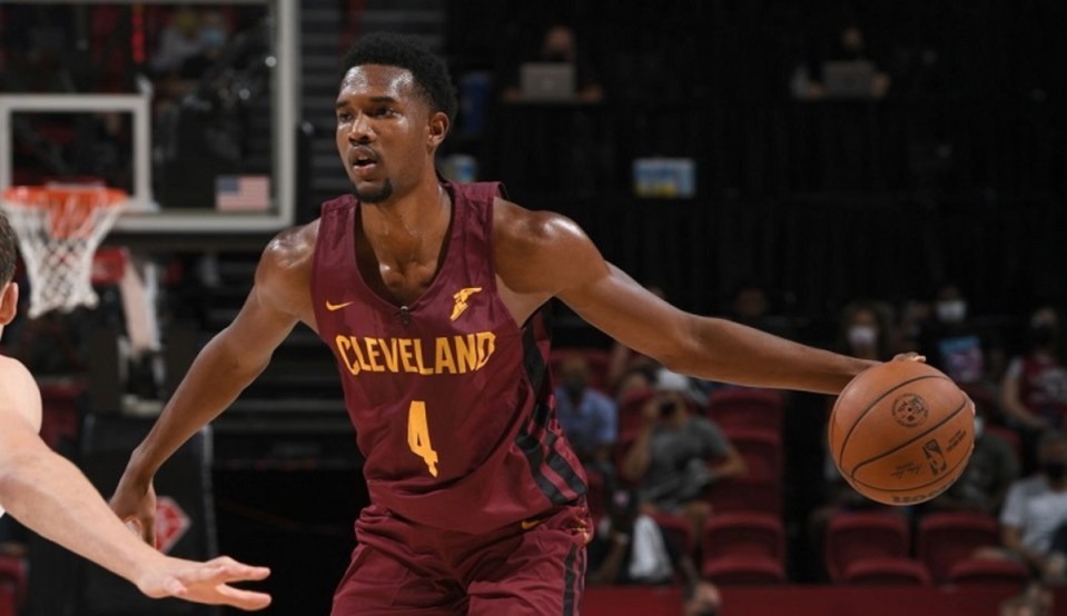 Vừa chân ướt chân ráo tới NBA, tân binh của Cavaliers đã "gáy vang trời"
