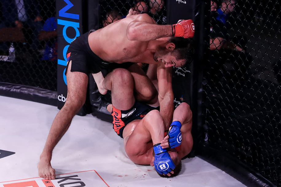 Knockout John Salter, Gegard Mousasi giữ đai vô địch hạng trung Bellattor