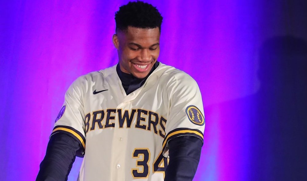 Giannis Antetokounmpo bất ngờ đổ tiền đầu tư bóng chày MLB