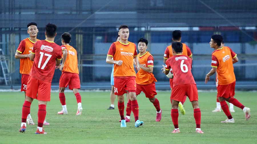 Ba t&acirc;n binh được hỗ trợ tối đa về mặt thể lực c&ugrave;ng U22 Việt Nam