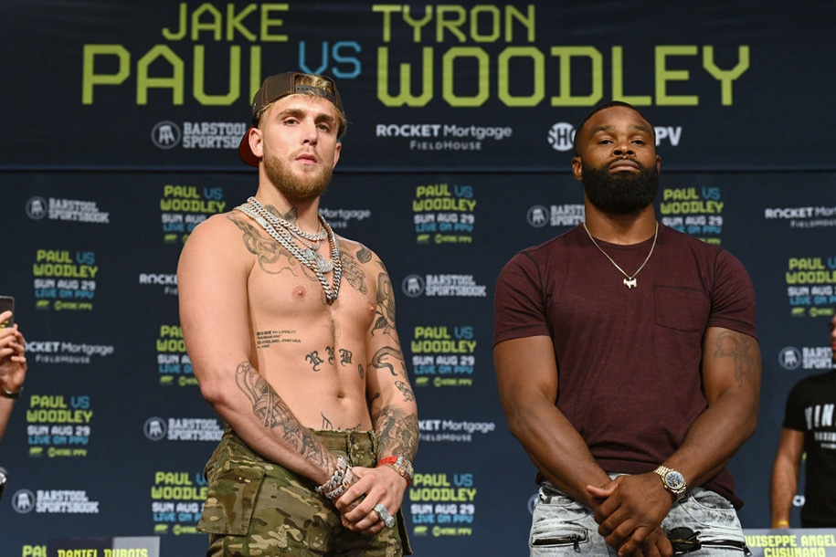 Các chuyên gia dự đoán kết quả trận Tyron Woodley vs Jake Paul