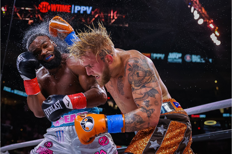Đánh bại Tyron Woodley, Jake Paul tiếp tục bỏ túi số tiền khủng