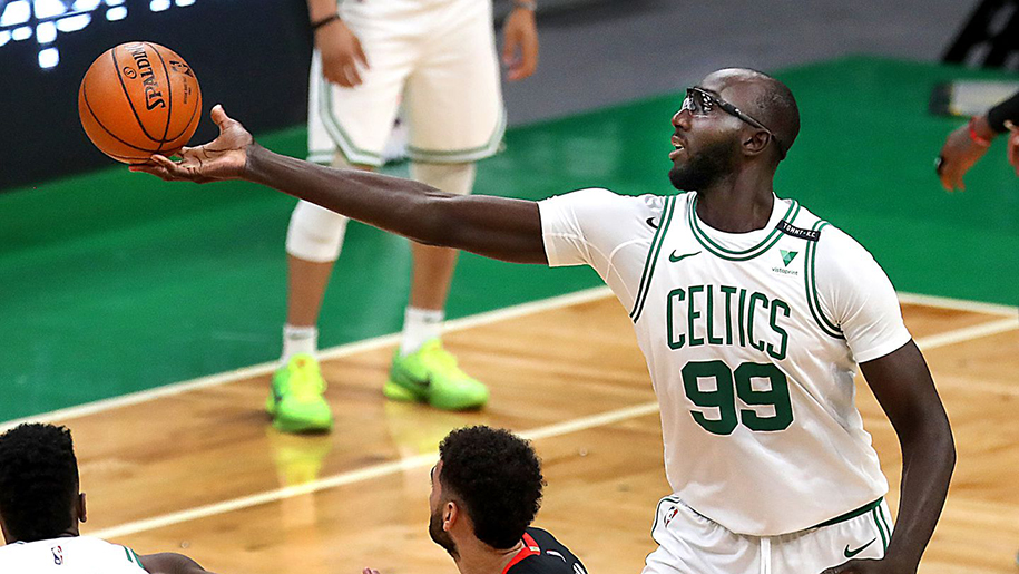Trung phong 2m26 Tacko Fall rời Boston Celtics sau 2 năm gắn bó
