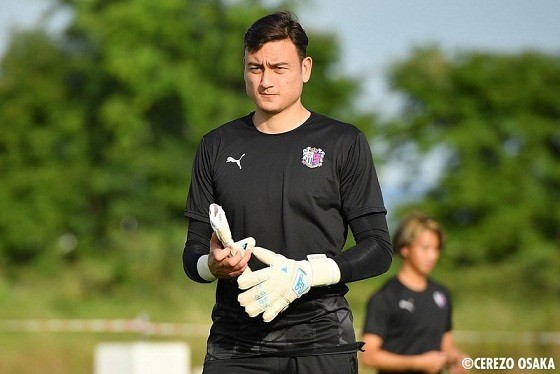 Đặng Văn Lâm bị Cerezo Osaka “bỏ rơi” ở AFC Champions League