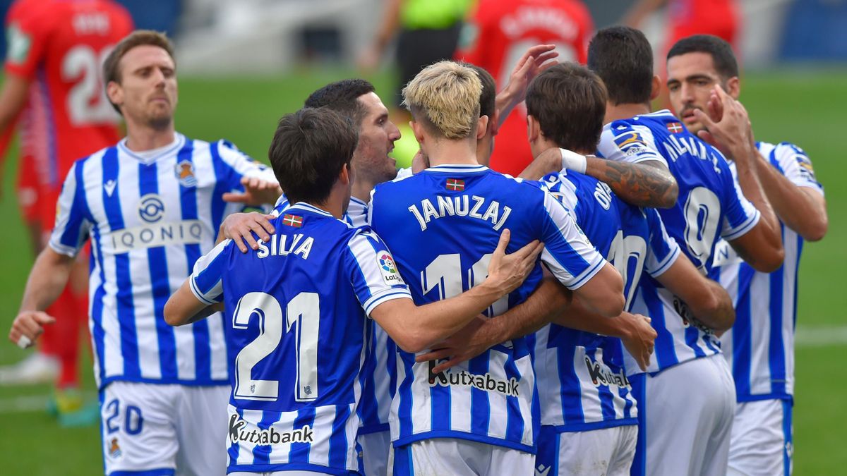 Nhận định, soi k&egrave;o b&oacute;ng đ&aacute; PSV đấu với Sociedad