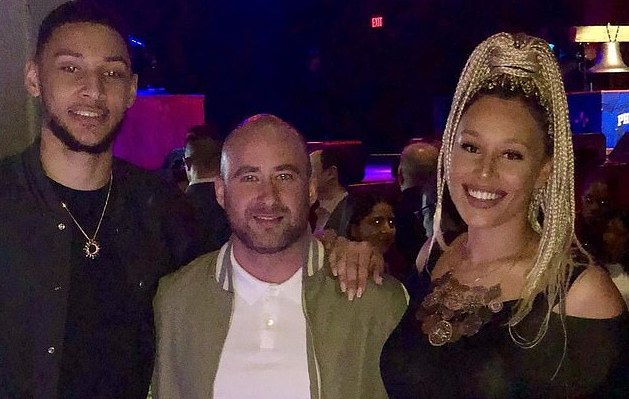 Ben Simmons tiếp tục đau đầu khi người trong nhà tố nhau quấy rối tình dục