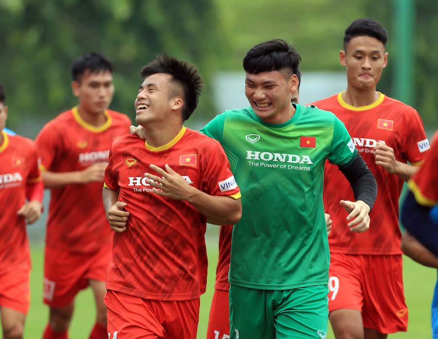 U22 Việt Nam "tươi hết cỡ" trong buổi tập hướng đến vòng loại U23 châu Á 2022