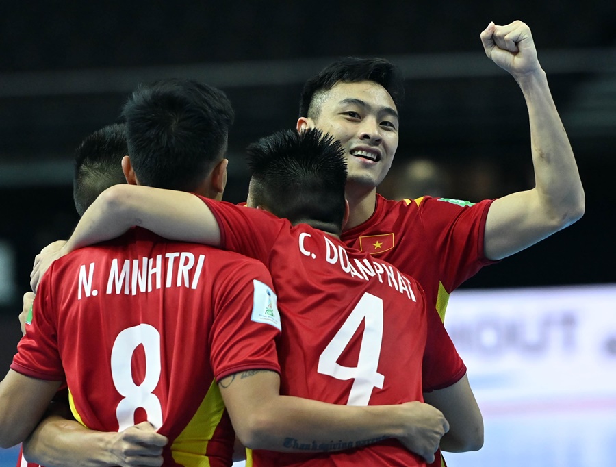 Việt Nam cùng anh hào châu Á ghi danh lịch sử ở futsal World Cup
