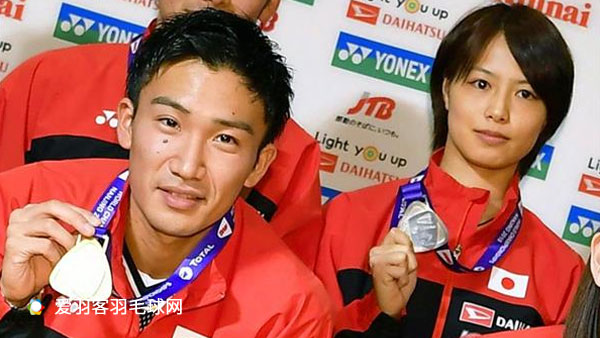 Số 1 cầu lông thế giới Kento Momota và mỹ nhân Yuki Fukushima: Tình cũ không rủ cũng tới