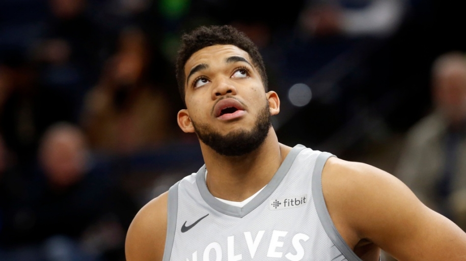 Bất chấp biến động, Karl-Anthony Towns quyết ở lại Minnesota Timberwolves