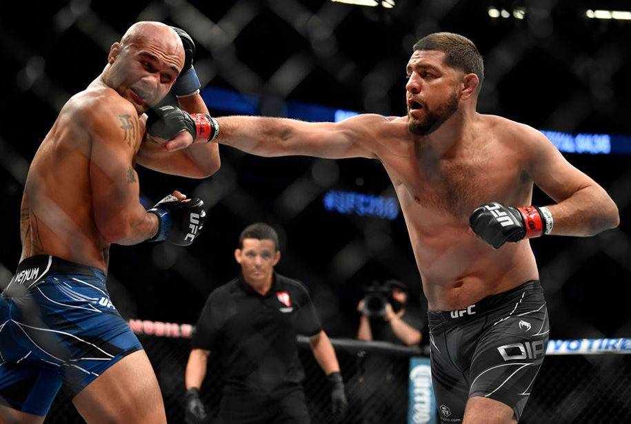 Lawler vs Diaz tại UFC 266: Conor McGregor và các võ sĩ nói gì về kết quả trận đấu?