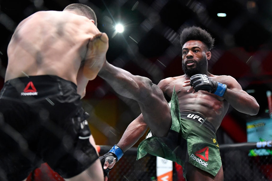 Aljamain Sterling tiết lộ lý do rút lui khỏi UFC 267: Không phải vì chấn thương