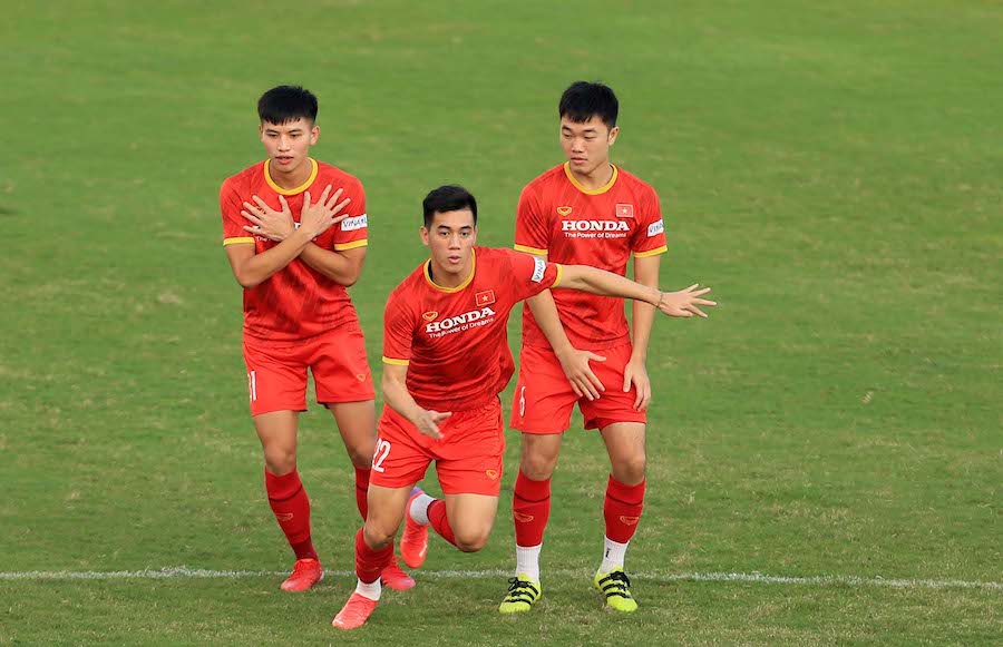 Quang Hải - Tiến Linh ghi bàn, tuyển Việt Nam dễ dàng hạ U22 Việt Nam