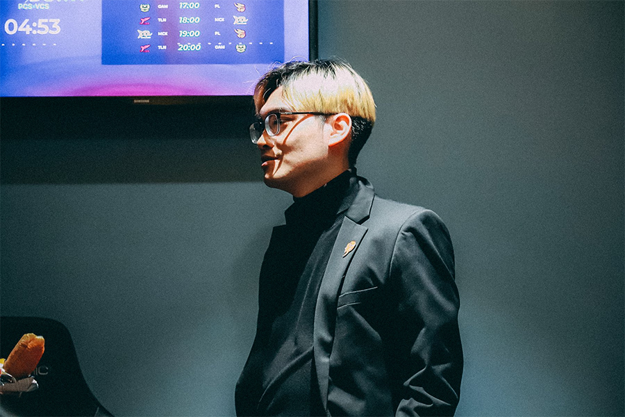 Tin chuyển nhượng LMHT 1/10: Thầy Sergh giã từ vị trí HLV Team Flash Tin chuyển nhượng LMHT 1/10: Thầy Sergh giã từ vị trí HLV Team Flash