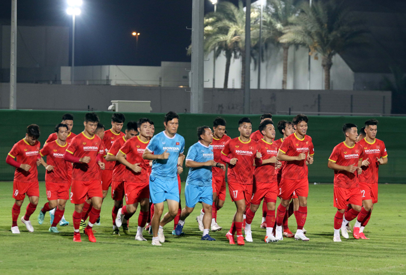 Tuyển Việt Nam không tập theo khung giờ đá với Trung Quốc ở UAE