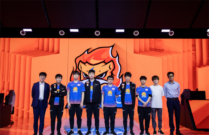 Tin chuyển nhượng LMHT 2/10: Weibo hoàn tất mua lại Suning Gaming