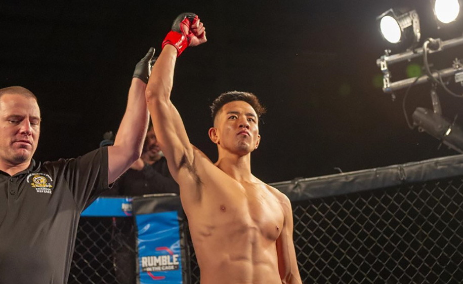 Combo đá xoay đẹp mắt của võ sĩ gốc Việt John Nguyễn hạ đối thủ tại giải MMA Canada