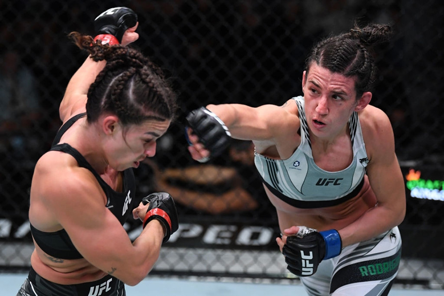 UFC Fight Night 194: Marina Rodriguez thắng áp đảo Mackenzie Dern