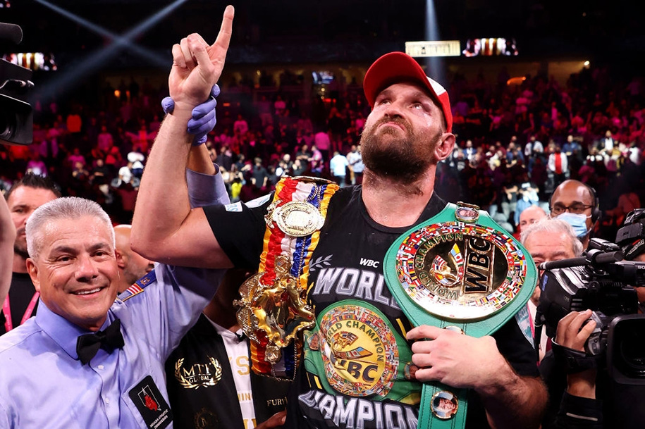 Đấm Deontay Wilder nhập viện, Tyson Fury nhấn mạnh: 
