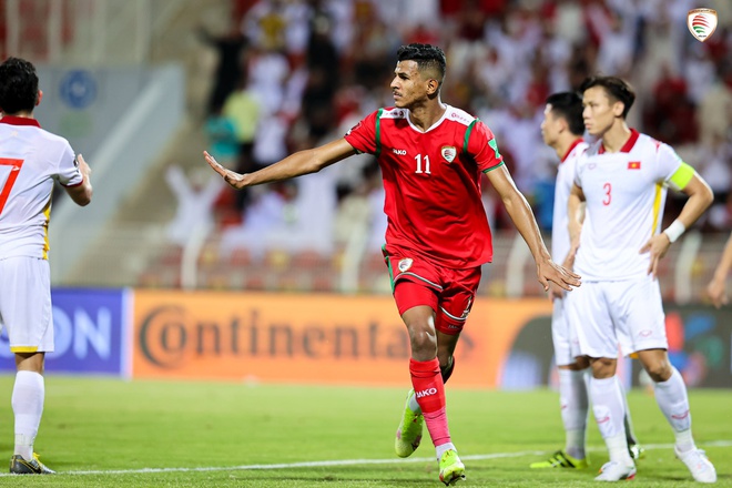 Tỷ s&ocirc;́ Việt Nam 1-3 Oman: Thua tr&acirc;̣n v&igrave;... VAR