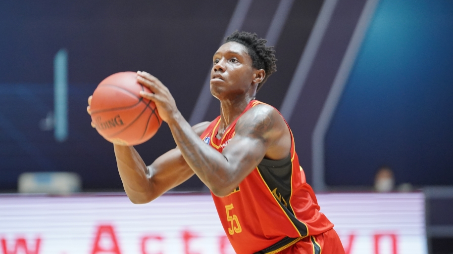 DaQuan Bracey lại "phá đảo" VBA với cột mốc 51 điểm trước Nha Trang Dolphins