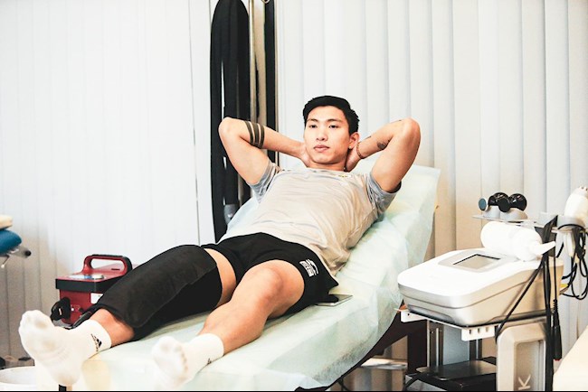 Đoàn Văn Hậu sang Hàn Quốc phẫu thuật trong tháng 10