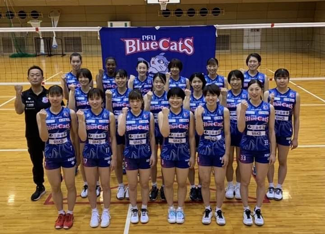 Trực tiếp Thanh Thúy ra sân trận đầu trong màu áo PFU Bluecats