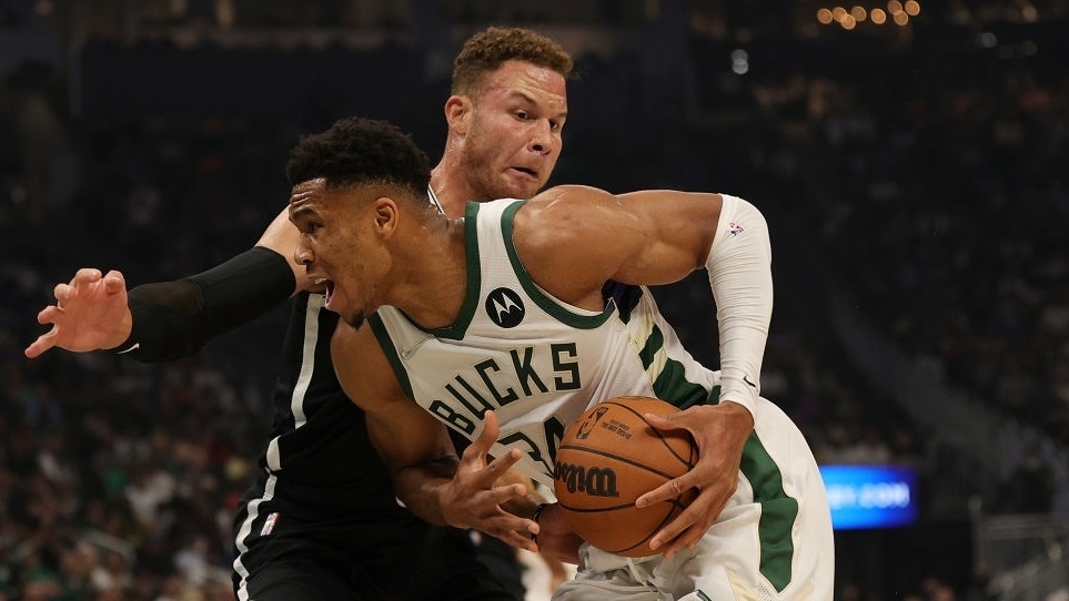Đè bẹp Brooklyn Nets, ĐKVĐ Milwaukee Bucks ra quân mỹ mãn