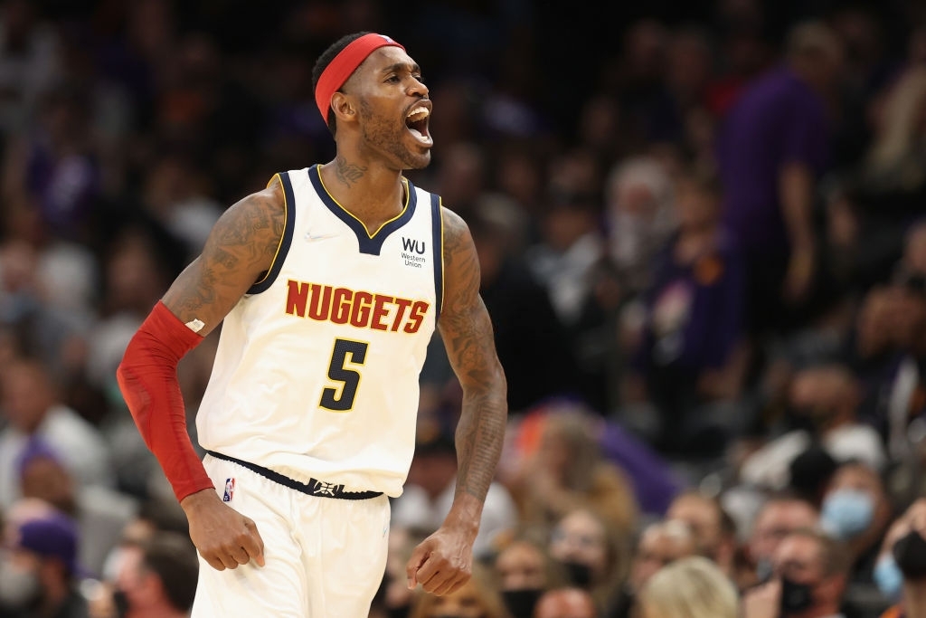 Denver Nuggets đưa Phoenix Suns xuống mặt đất trong ngày ra quân
