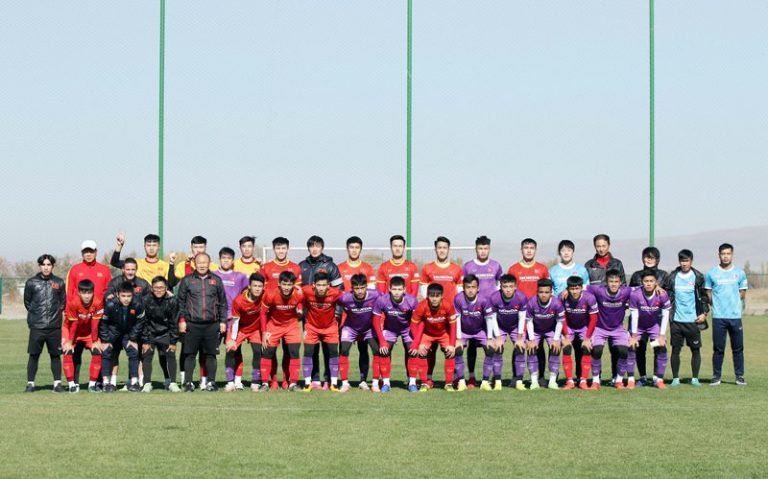 U23 Việt Nam đá nội bộ, HLV Park Hang Seo hài lòng