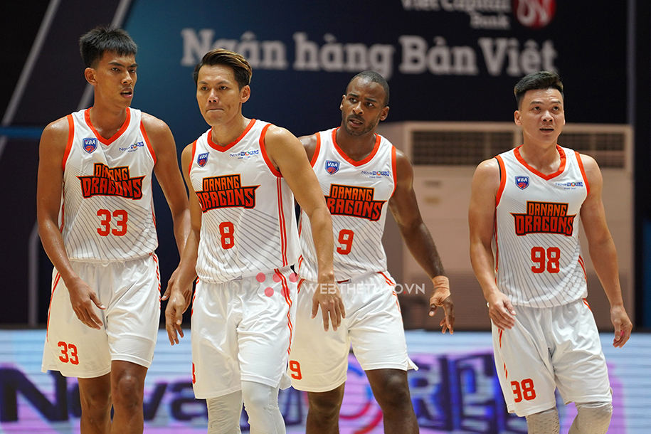 Danang Dragons “thoát hiểm" trước Dolphins, tìm lại cảm giác chiến thắng