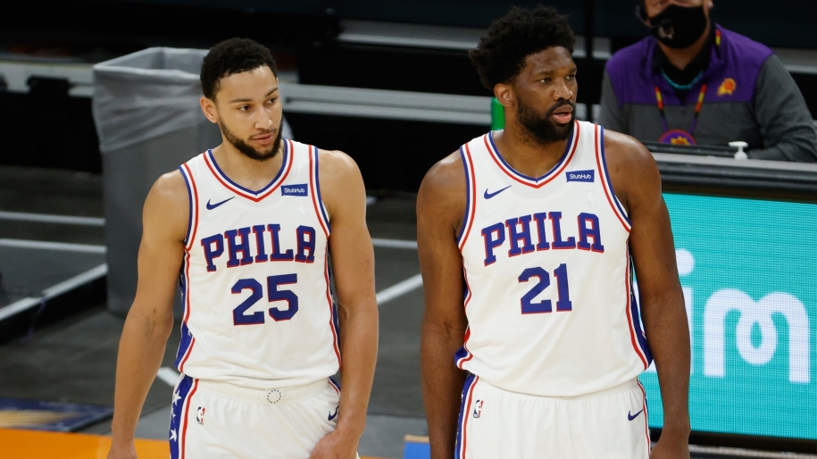 Vì Ben Simmons, Joel Embiid chấp nhận nén đau thi đấu