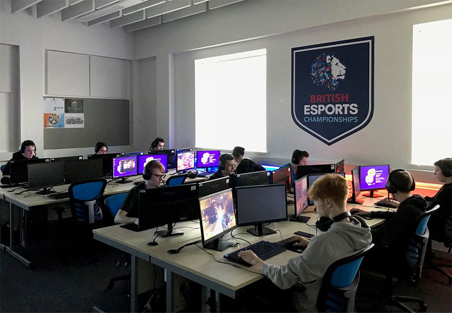 ESports được đưa vào hạng mục trao thưởng của hoàng gia Anh