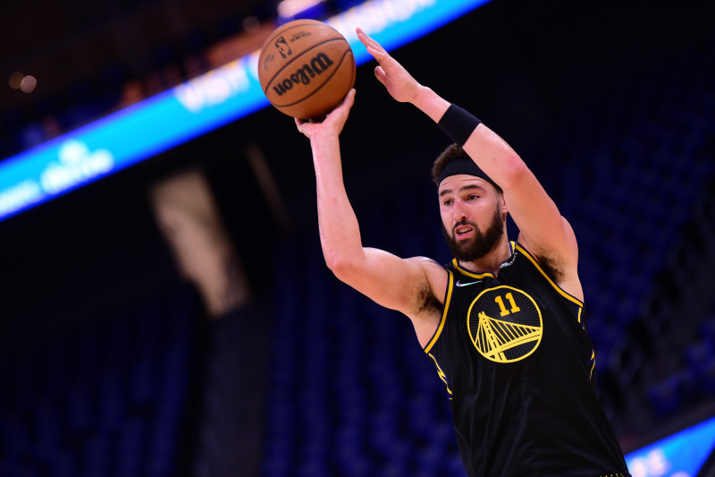 Bao giờ Klay Thompson mới ra sân thi đấu?